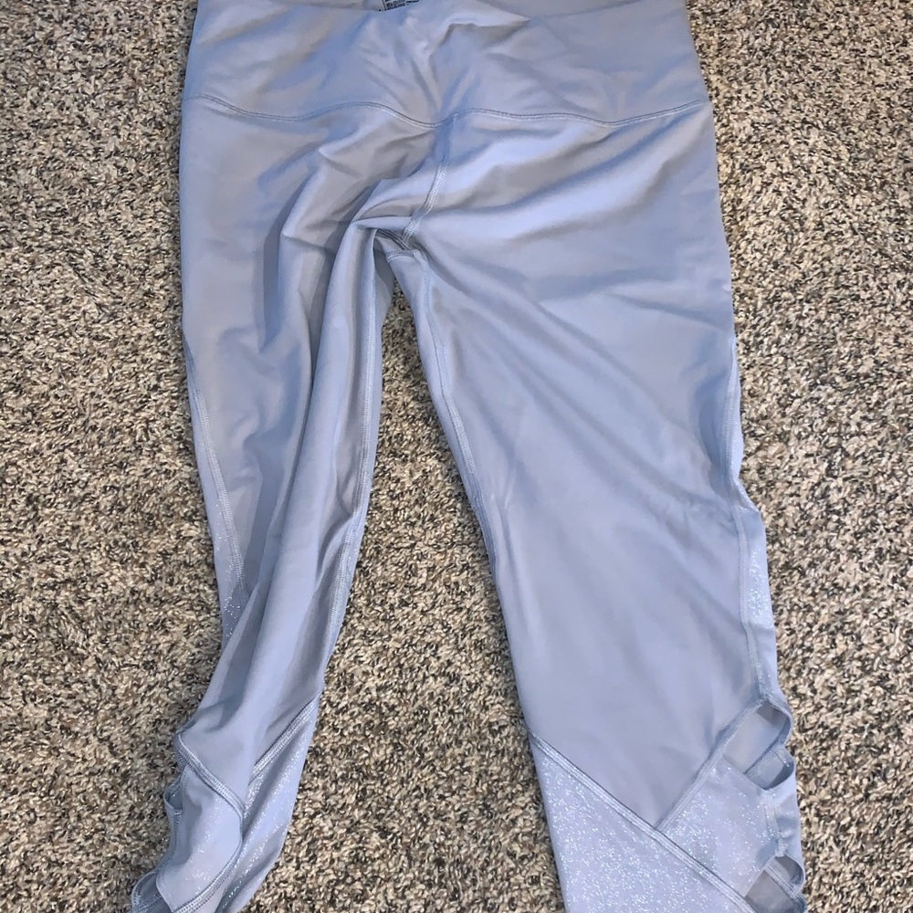 Victoria’s Secret sport leggings